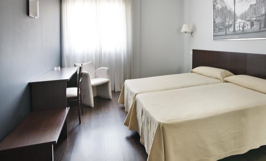 Hostal T4
