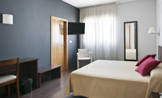 Hostal T4