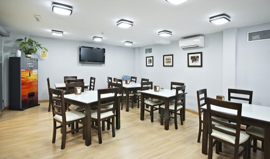 Hostal T4