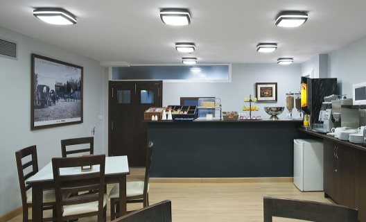 Hostal T4