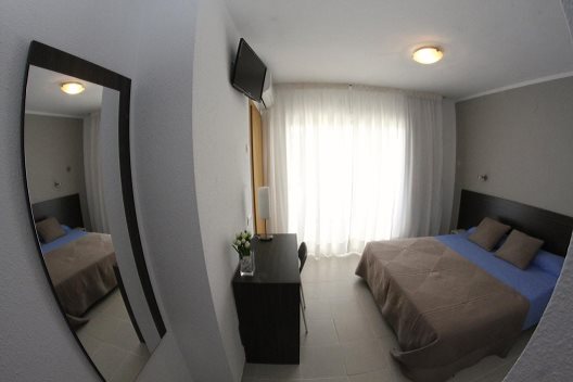 Hostal Tahiti