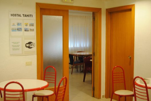 Hostal Tahiti