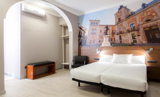 Hostal The Citadel By Pillow