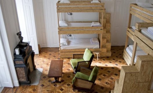 Hostal The Independente & Suites