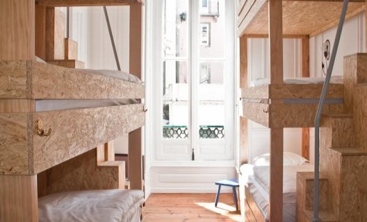 Hostal The Independente & Suites