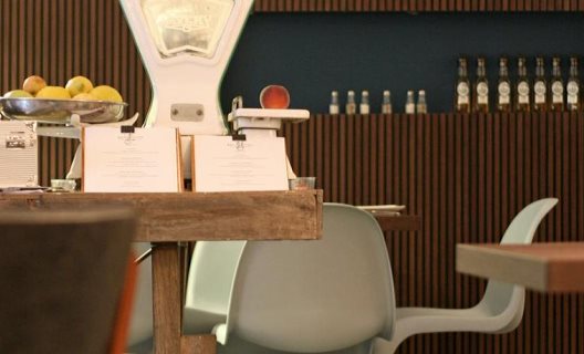 Hostal The Independente & Suites