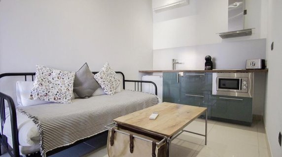 Hostal The Lights Suites