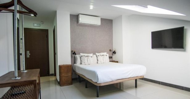 Hostal The Lights Suites