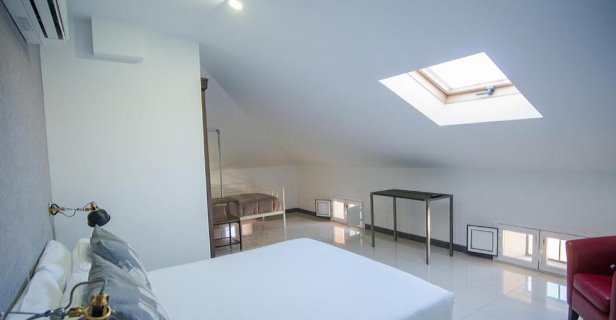 Hostal The Lights Suites