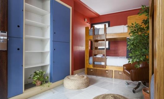 Hostal The Living Roof