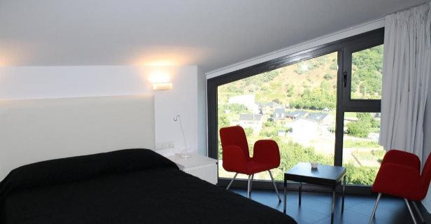 Hostal Tres Campanas