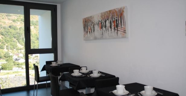 Hostal Tres Campanas