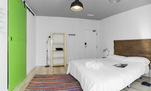 Hostal U Hostels