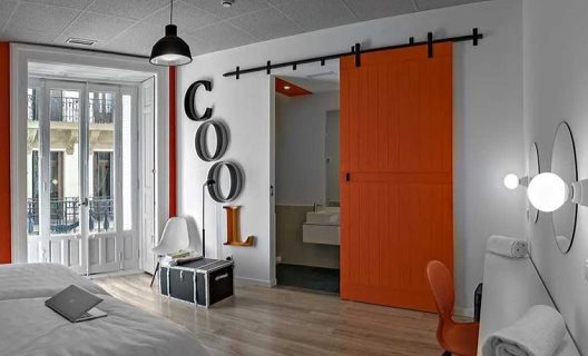 Hostal U Hostels
