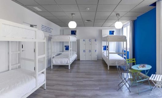 Hostal U Hostels