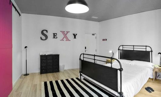 Hostal U Hostels