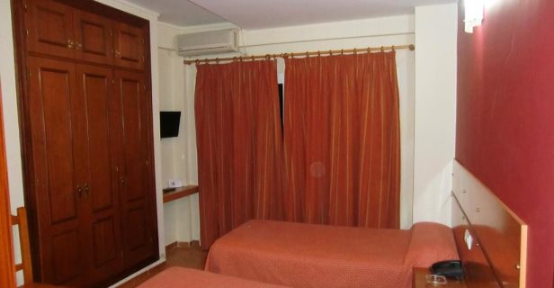 Hostal Villa