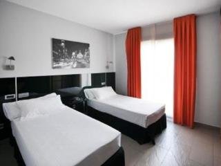 Hostal Villa Paracuellos