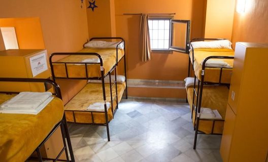 Hostal White Nest
