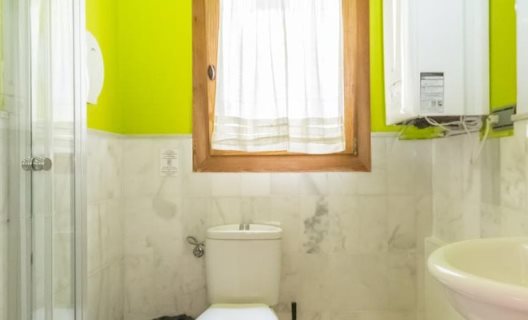 Hostal White Nest