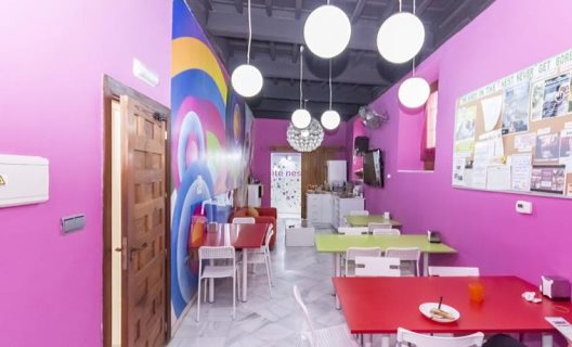 Hostal White Nest
