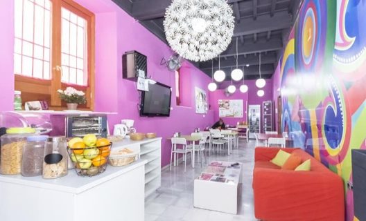Hostal White Nest