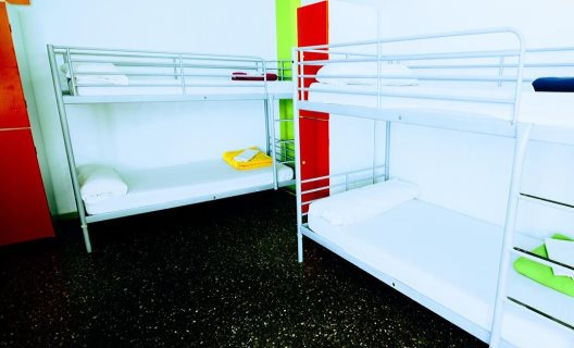 Hostal Yellow Nest