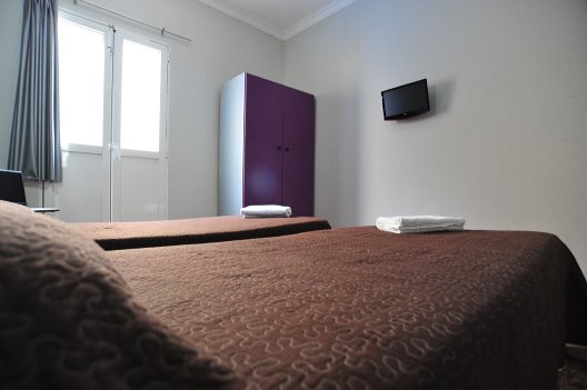 Hostel Alcaravaneras