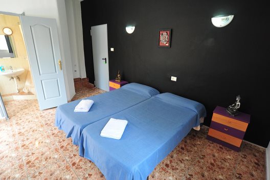 Hostel Alcaravaneras