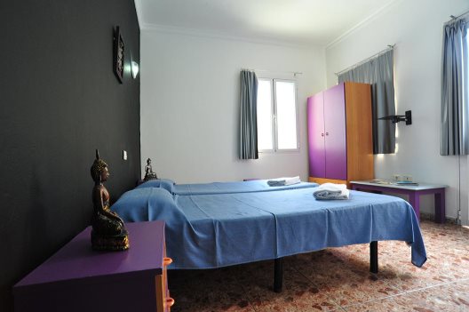 Hostel Alcaravaneras