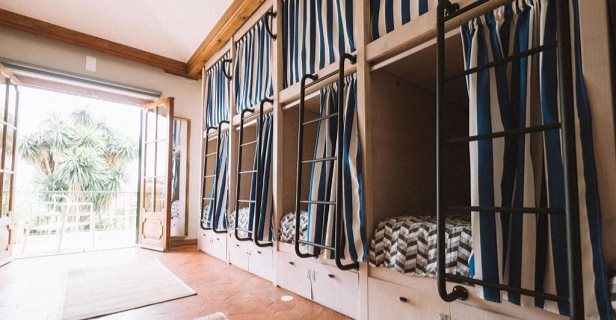 Hostel And Surf Camp Nice Way Cascais