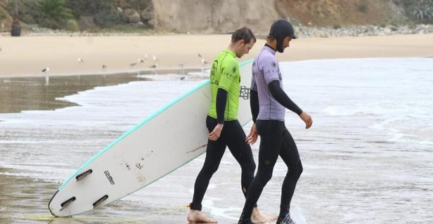 Hostel And Surf Camp Nice Way Cascais
