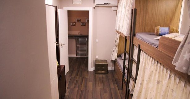 Hostel Barcelona And You Sagrada Familia