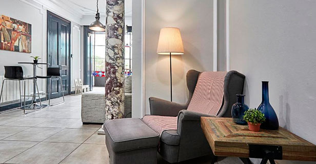 Hostel Ella Gran Vía Barcelona