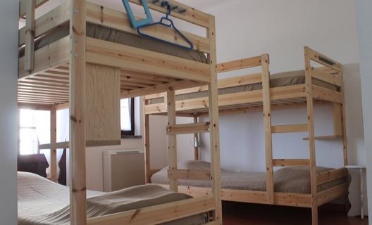 Hostel Ericeira Chill Hill 2 - Peach Garden