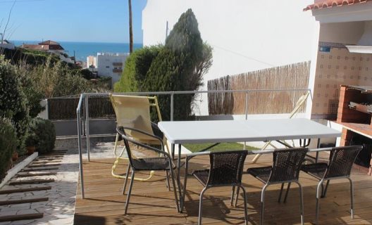 Hostel Ericeira Chill Hill 2 - Peach Garden
