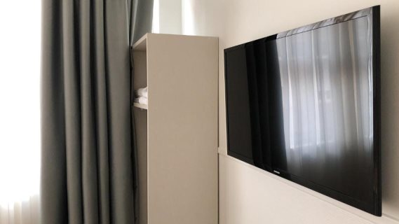 Hostel Far Home Bernabeu