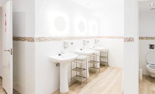 Hostel Singular By Eurotels  Albergue Juvenil
