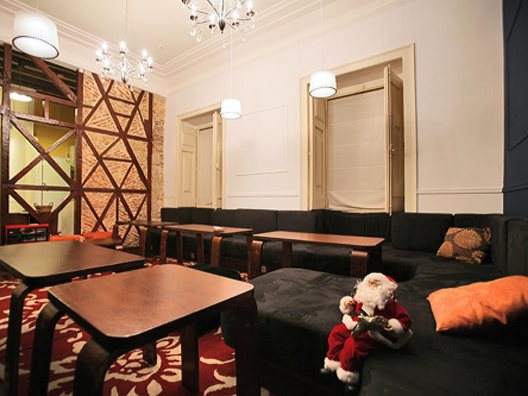 Hostel Travellers House