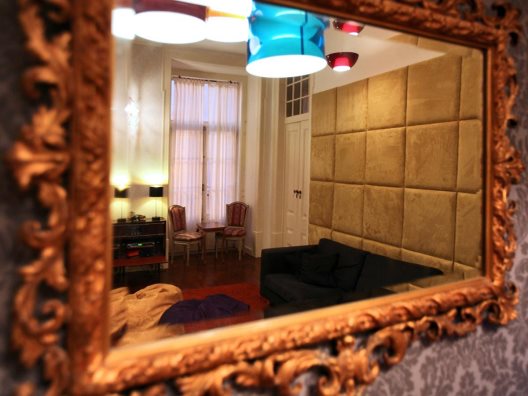 Hostel Travellers House