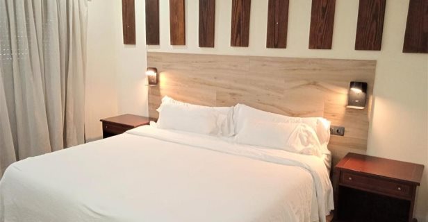 Hotel 153