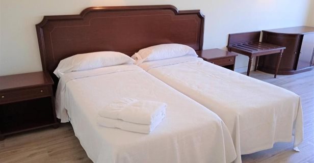 Hotel 153