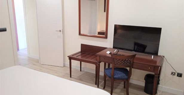Hotel 153
