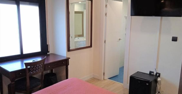 Hotel 153