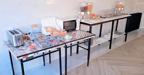 Hotel 153