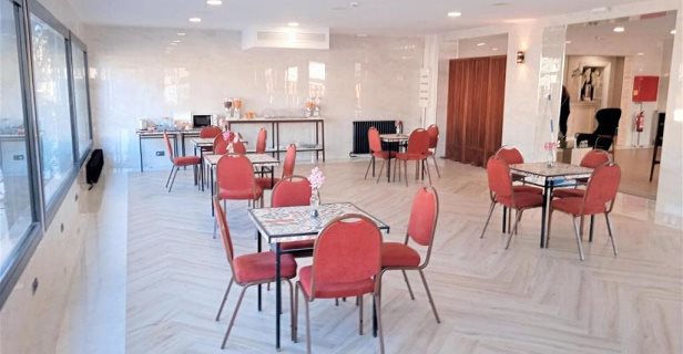 Hotel 153