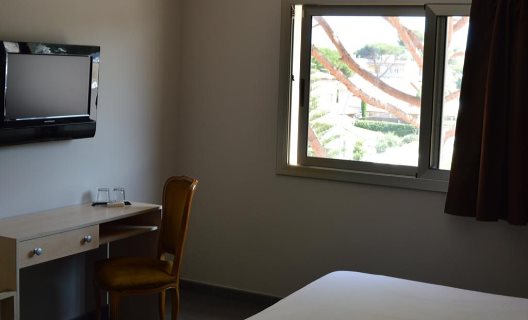 Hotel 170