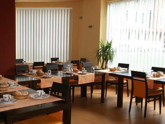 Hotel 44