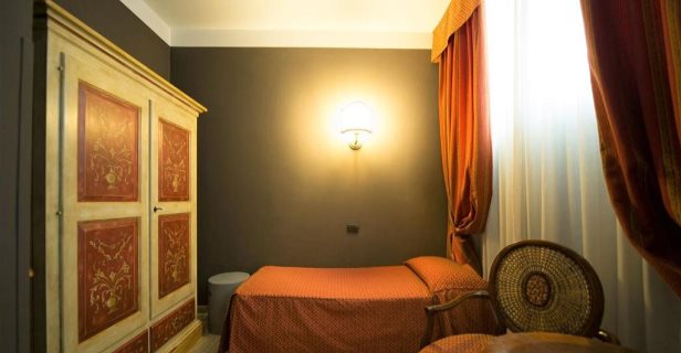 Hotel Aaron