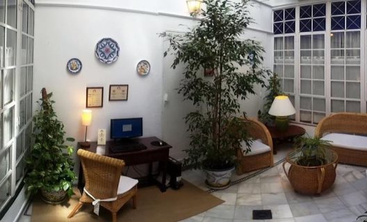 Hotel Abril